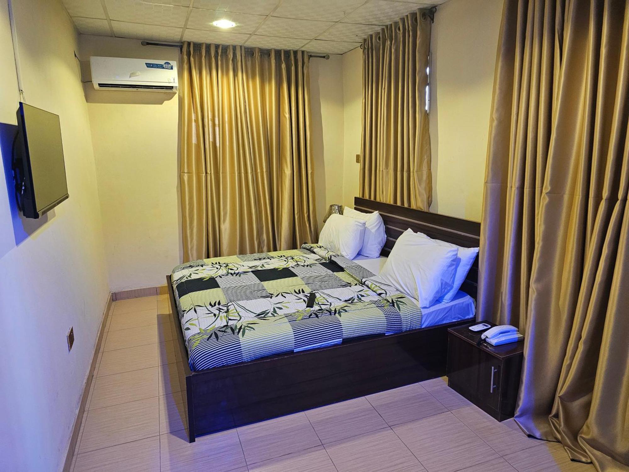 Bmh Hotel & Suites Ibadán Exterior foto